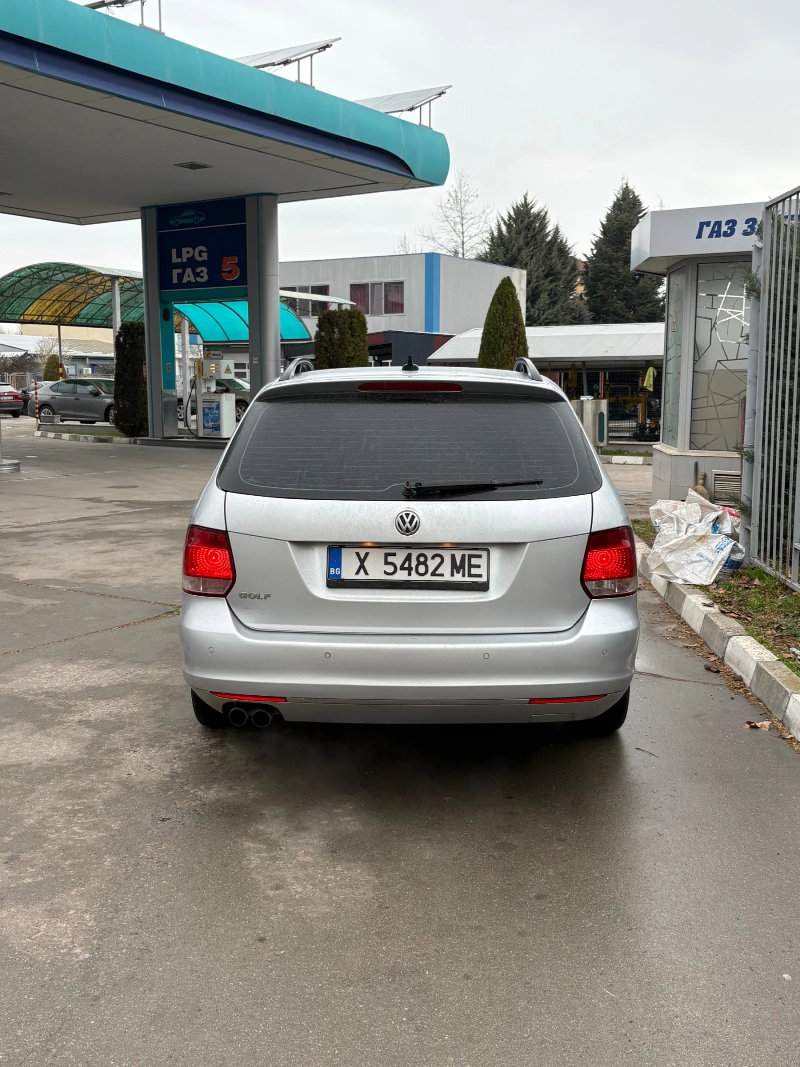 VW Golf VW GOLF 6* 2.0TDI* 6 СКОРОСТИ* ОБСЛУЖЕНА* , снимка 5 - Автомобили и джипове - 54134560