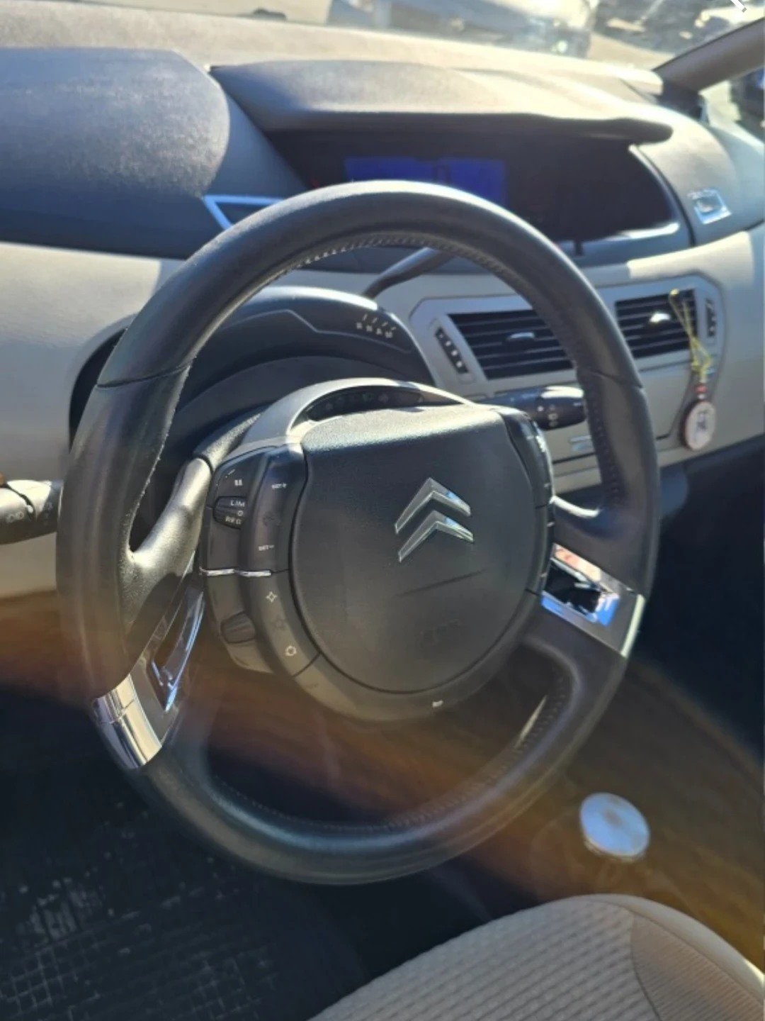 Citroen C4 Picasso  - изображение 9