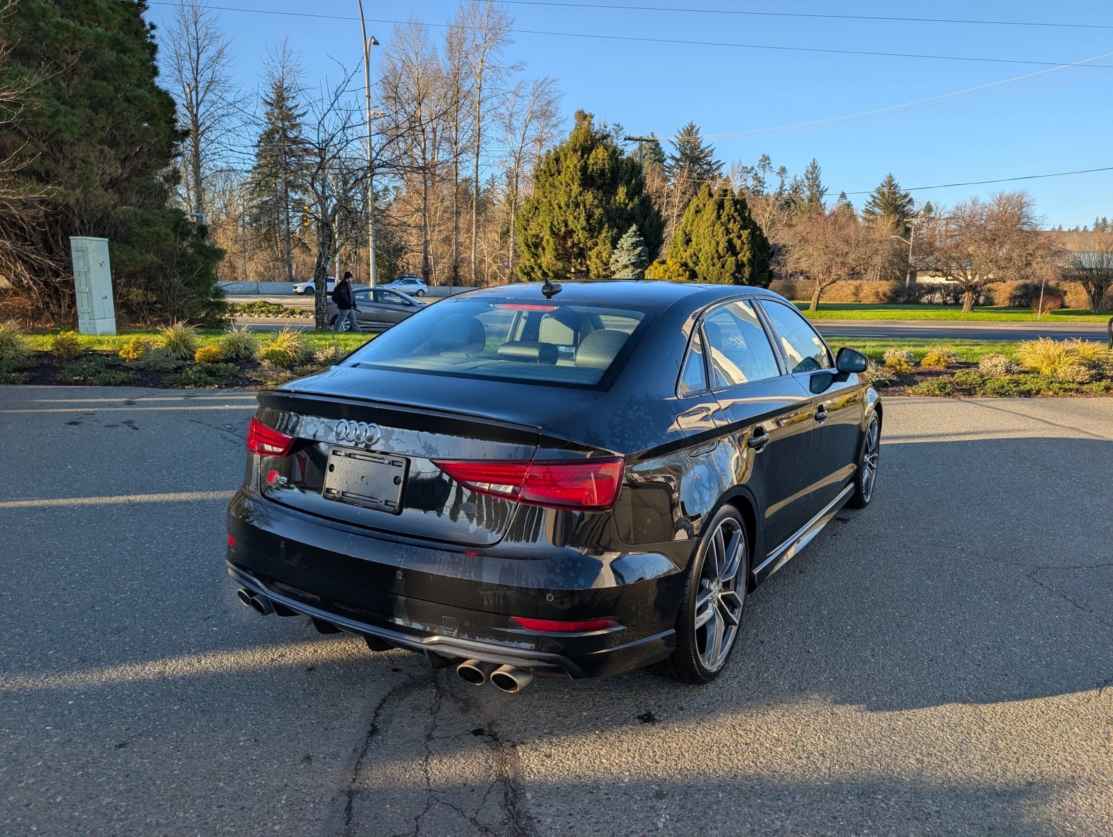 Audi S3 TECHNIK * * CARFAX * * АВТО КРЕДИТ * *  - изображение 4