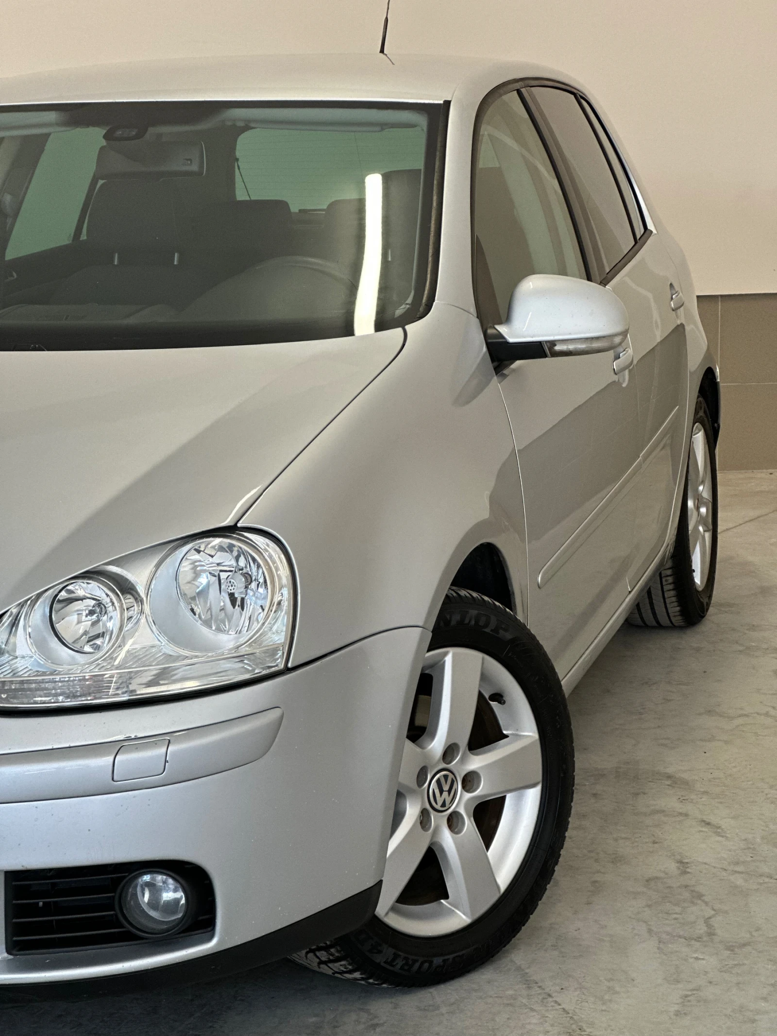 VW Golf 1.9Tdi/Facelift/КАТО НОВ/ПОДГРЕВИ/Full/Климатроник, снимка 7 - Автомобили и джипове - 53712605