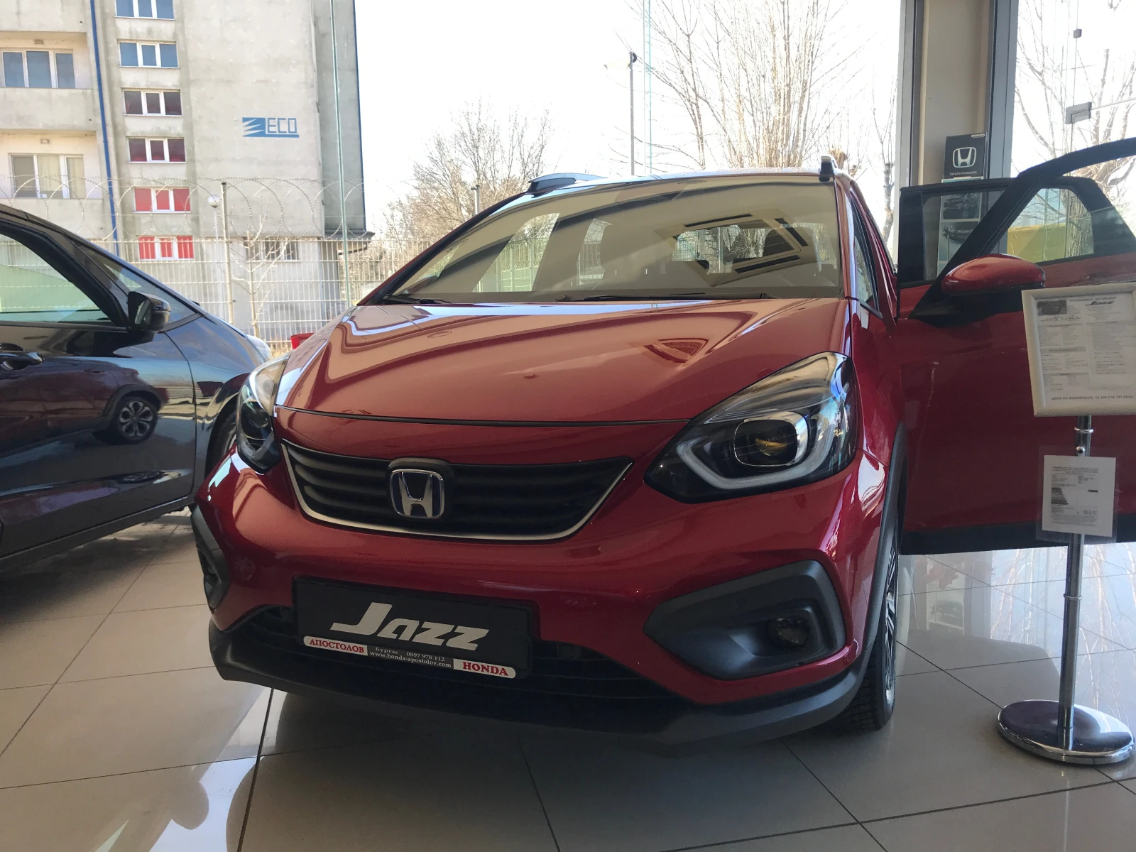 Honda Jazz 1, 5 e-HEV, снимка 11 - Автомобили и джипове - 53780907