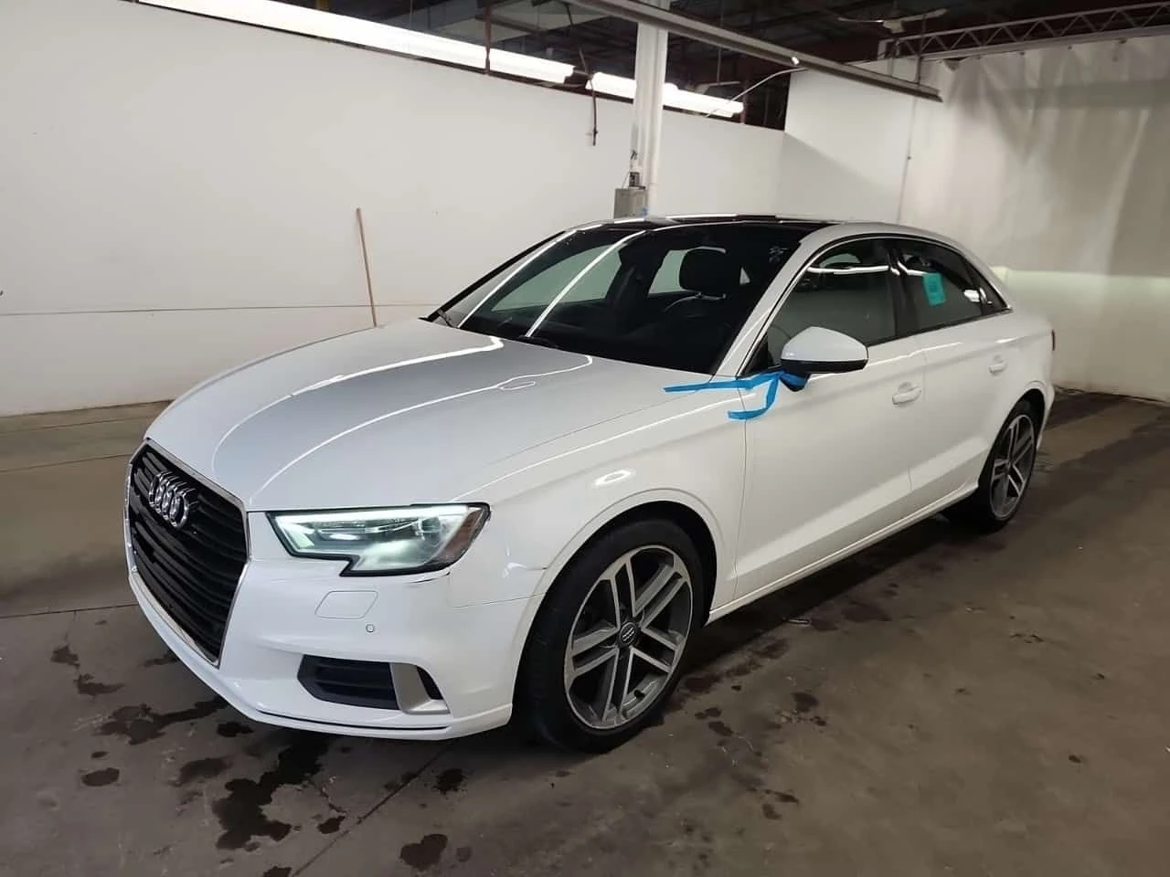 Audi A3  PROGRESSIV/ КАМЕРА / ПОДГРЕВИ 