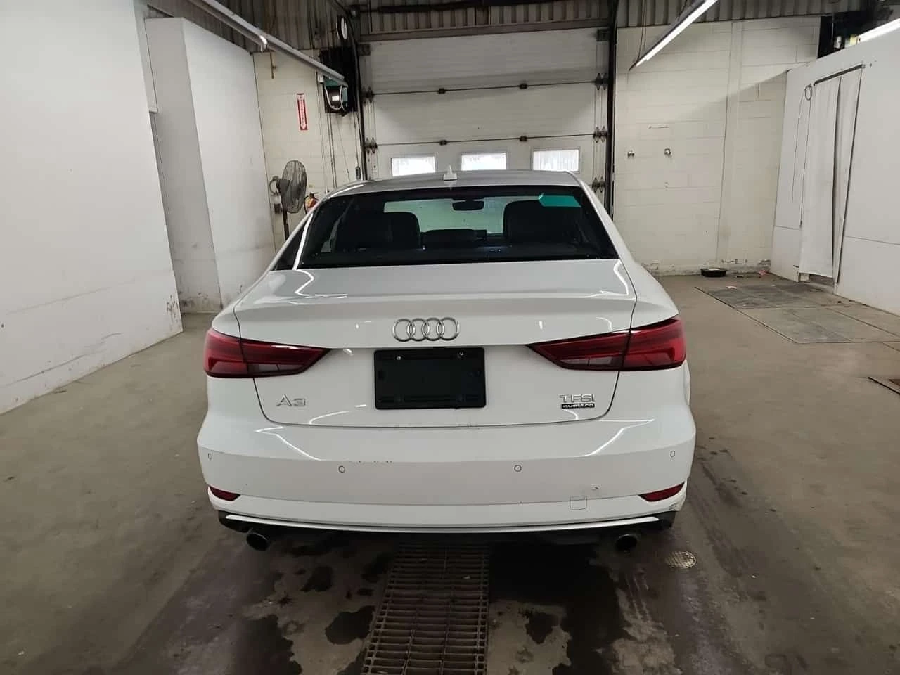 Audi A3  PROGRESSIV/ КАМЕРА / ПОДГРЕВИ , снимка 16 - Автомобили и джипове - 53816334