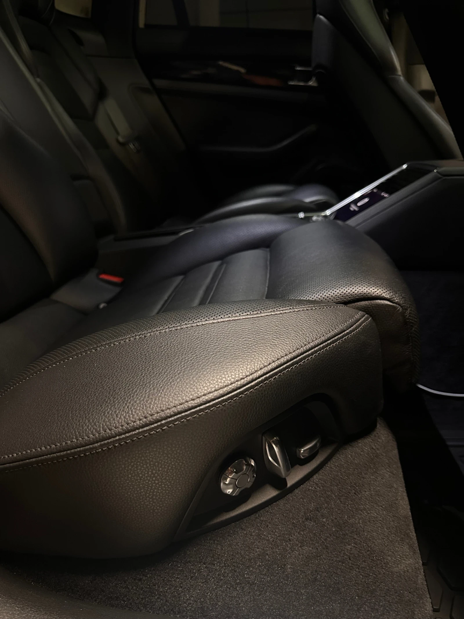 Porsche Panamera 4 E-hybrid реални КМ !!!, снимка 11 - Автомобили и джипове - 53884410