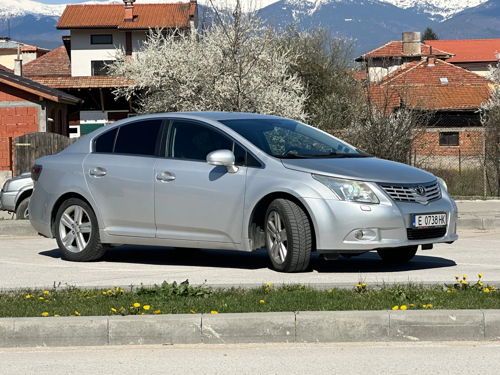 Toyota Avensis Toyota Avensis 2.0 бензин/газ 152 к.с., снимка 2 - Автомобили и джипове - 54157125