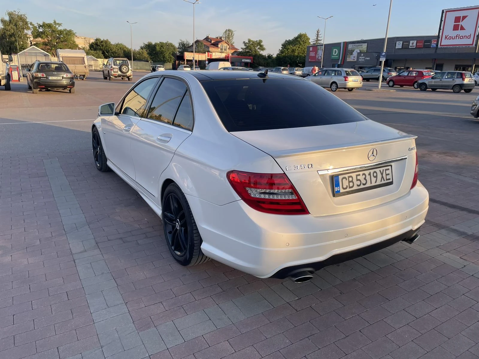 Mercedes-Benz C 350, снимка 4 - Автомобили и джипове - 54170588
