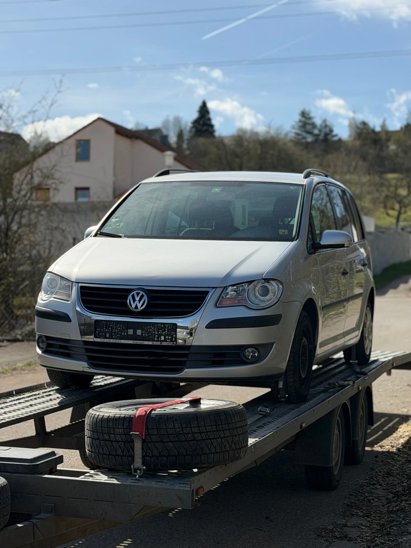 VW Touran 7 местен 1.9, снимка 12 - Автомобили и джипове - 54197658