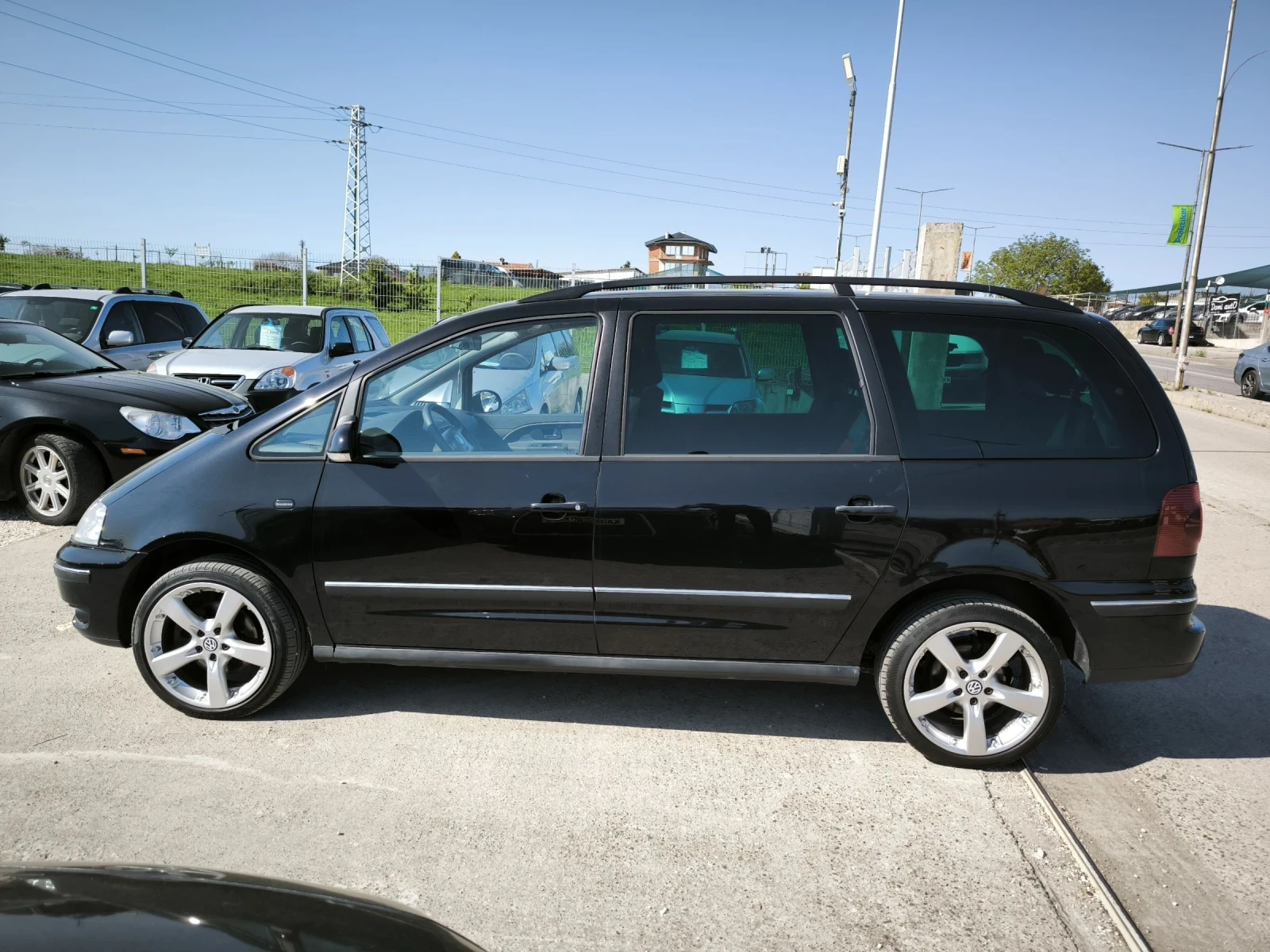 VW Sharan 2.0TDI, снимка 6 - Автомобили и джипове - 54365820
