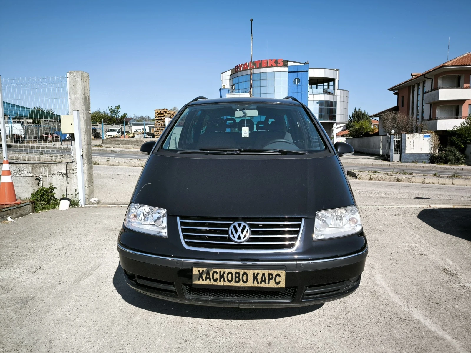 VW Sharan 2.0TDI, снимка 2 - Автомобили и джипове - 54365820