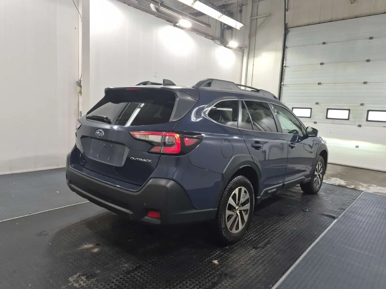 Subaru Outback * TOURING * CARFAX * БЕЗ ПЪРВОНАЧАЛНА ВНОСКА, снимка 3 - Автомобили и джипове - 55464042