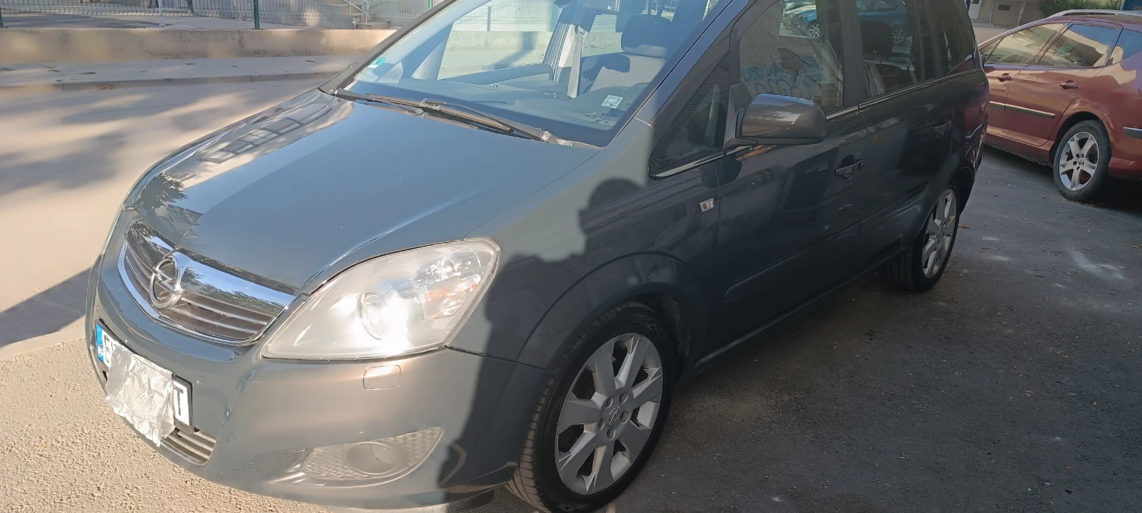 Opel Zafira, снимка 3 - Автомобили и джипове - 56015249