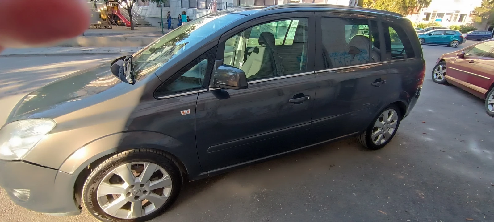 Opel Zafira, снимка 12 - Автомобили и джипове - 56015249