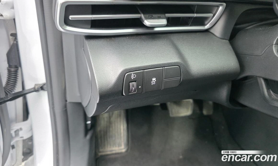 Hyundai Elantra 1.6 Smart, снимка 17 - Автомобили и джипове - 56155898