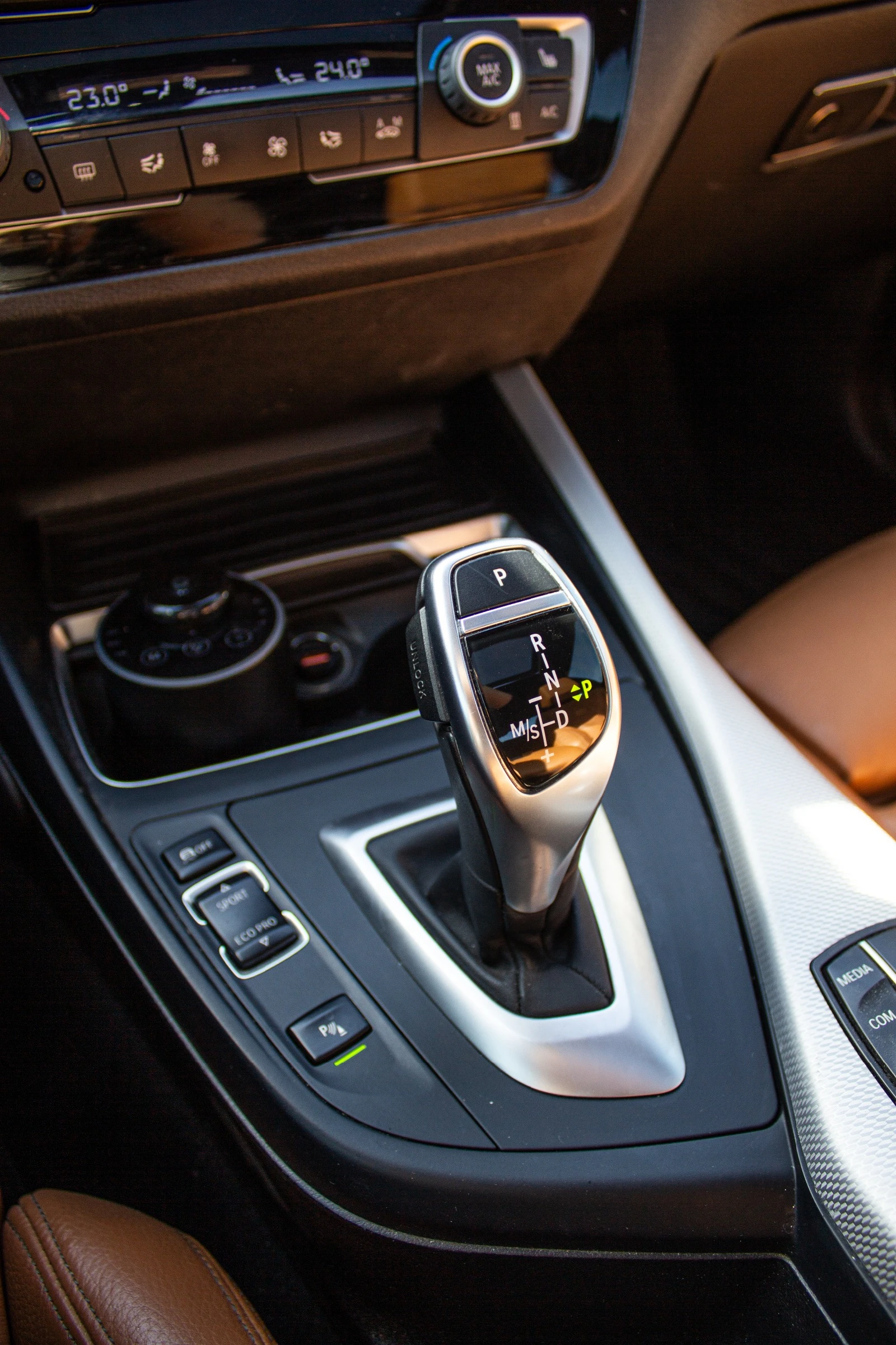 BMW 240 | xDrive| HK| Estoril Blue| Adaptive M| Carplay | Mobile.bg � ����������� 12
