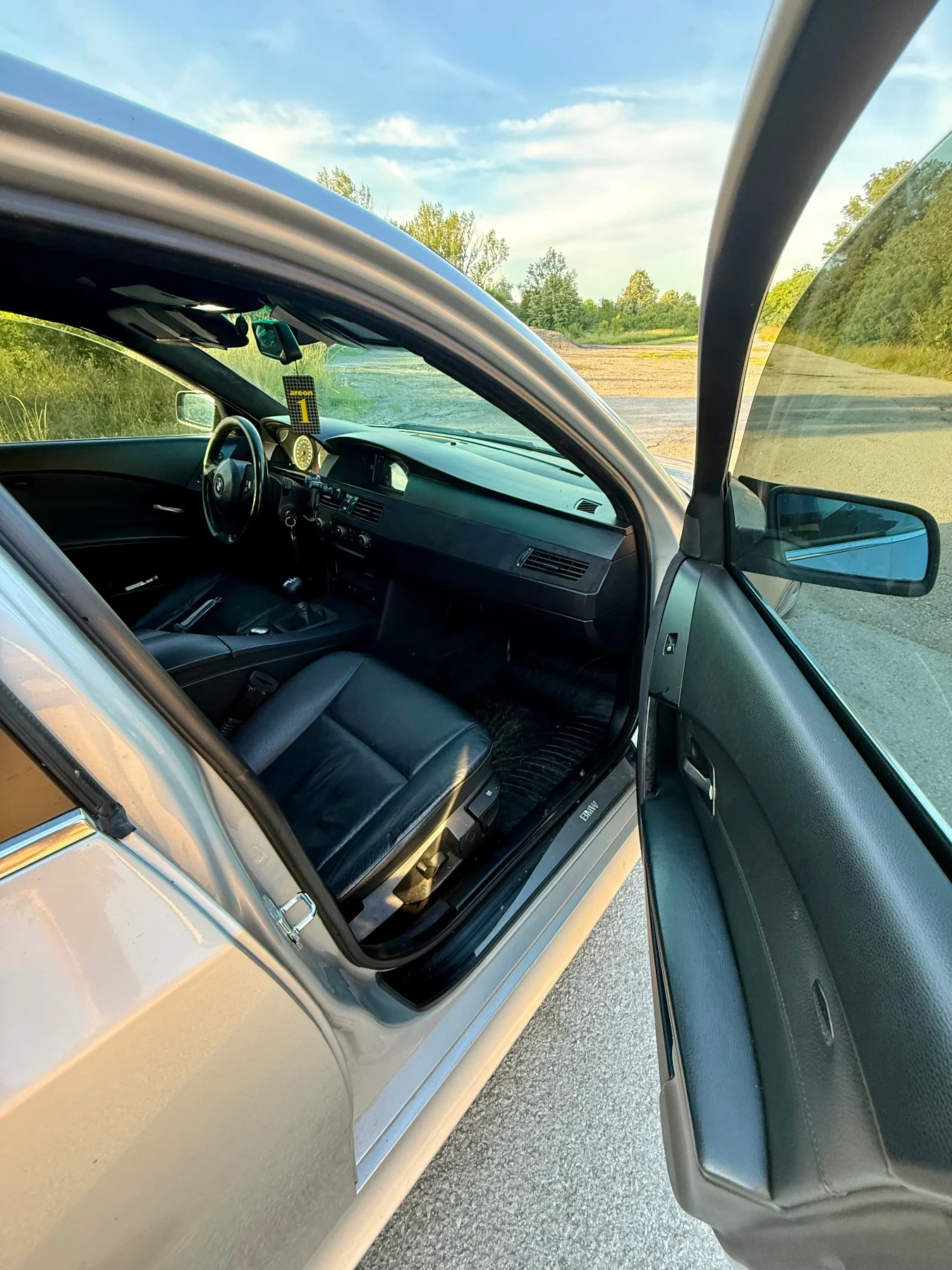 BMW 530, снимка 6 - Автомобили и джипове - 56511336