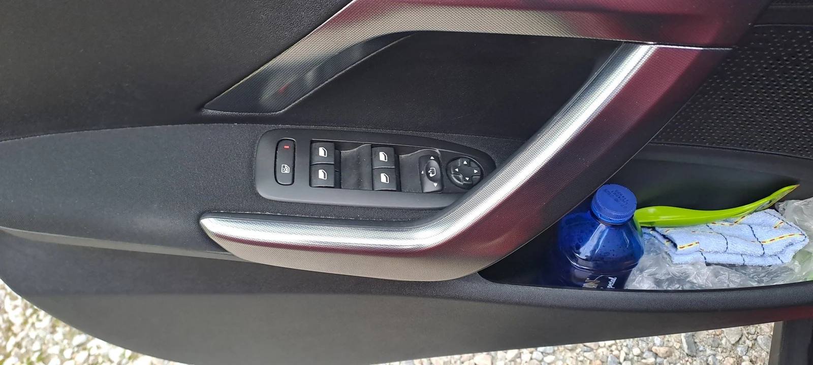Peugeot 2008 Allure 1.2 e-THP , снимка 10 - Автомобили и джипове - 56661110