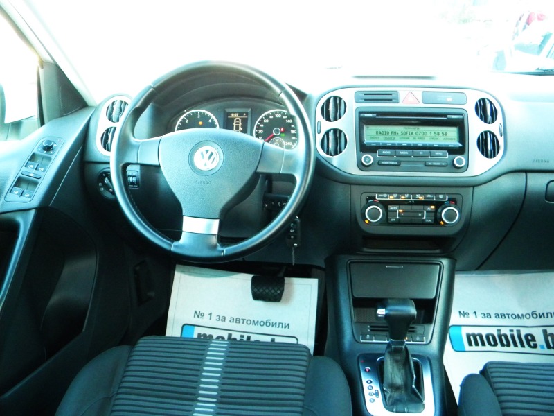 VW Tiguan 2.0TDI-4MOTION-4X4-АВТОМАТИК-FACE LIFT* КАТО НОВ* , снимка 14 - Автомобили и джипове - 45190564