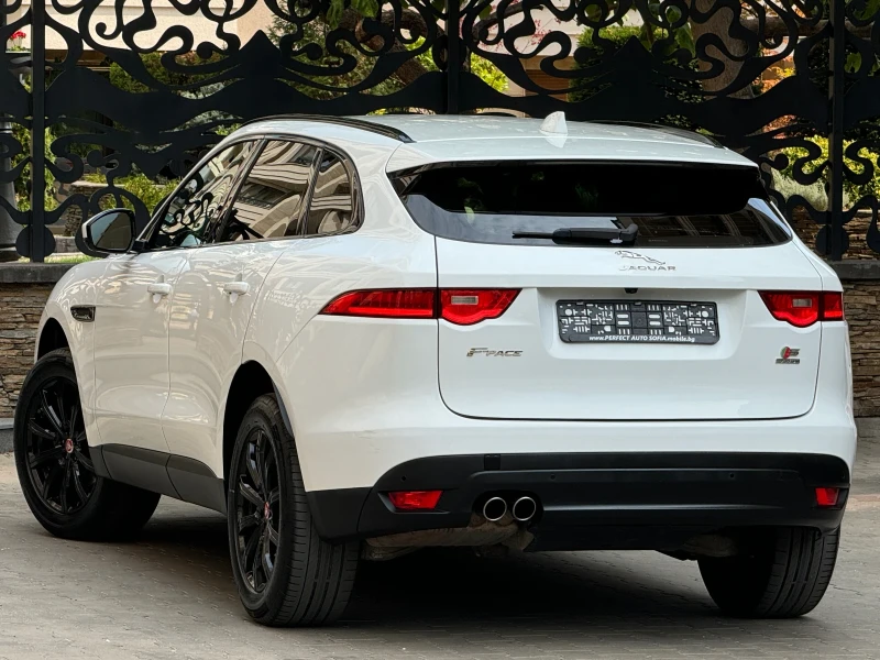 Jaguar F-PACE 2.0D-180KC-КОЖА-НАВИ-КАМЕРА-LED-S-SPORT-176Х.КМ, снимка 3 - Автомобили и джипове - 46930141