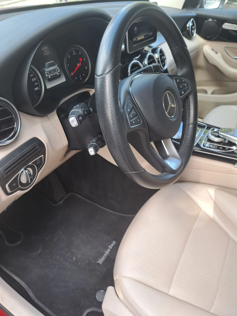 Mercedes-Benz GLC 250 4MATIC, снимка 17 - Автомобили и джипове - 52530616
