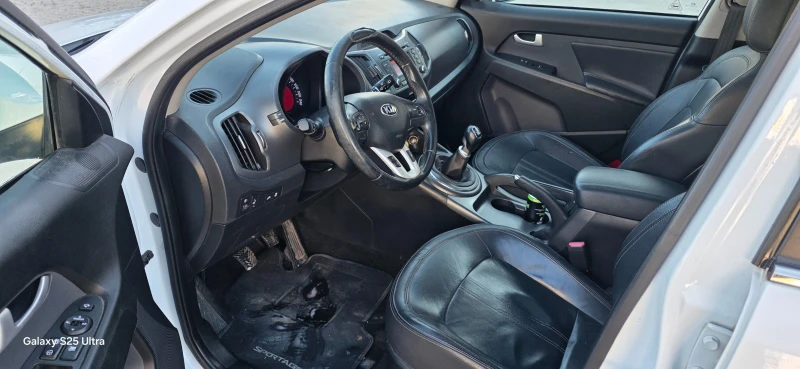 Kia Sportage 1.7d, снимка 11 - Автомобили и джипове - 52869194