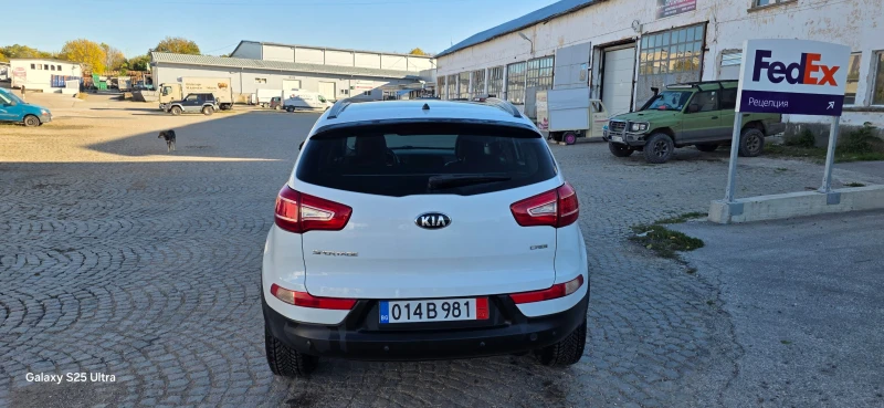 Kia Sportage 1.7d, снимка 5 - Автомобили и джипове - 52869194