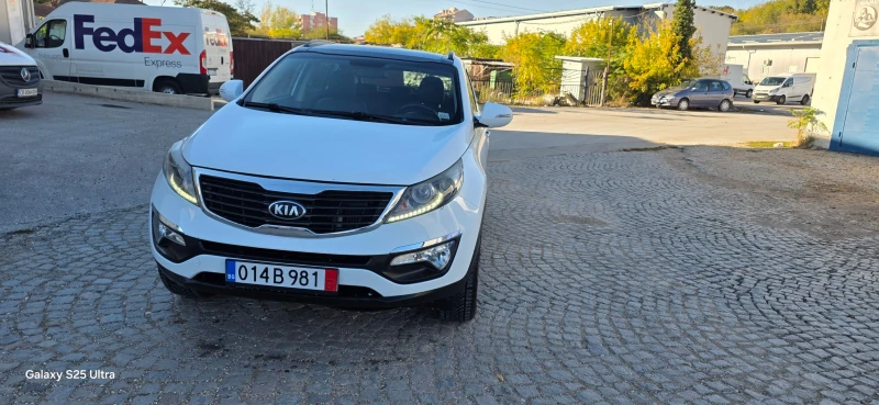 Kia Sportage 1.7d, снимка 9 - Автомобили и джипове - 52869194