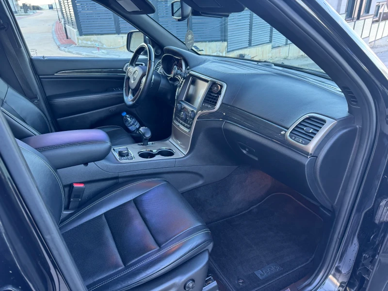 Jeep Grand cherokee Overland 3.6, снимка 11 - Автомобили и джипове - 52973548