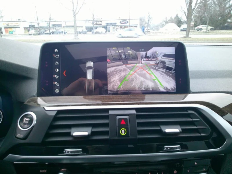 BMW X3 ПАМЕТ* ПАНОРАМА* КАМЕРА* КОЖА* ПОДГРЕВ* , снимка 11 - Автомобили и джипове - 53010902