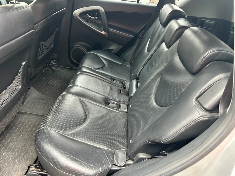 Toyota Rav4 2.2 / 177кс, снимка 6 - Автомобили и джипове - 53281000