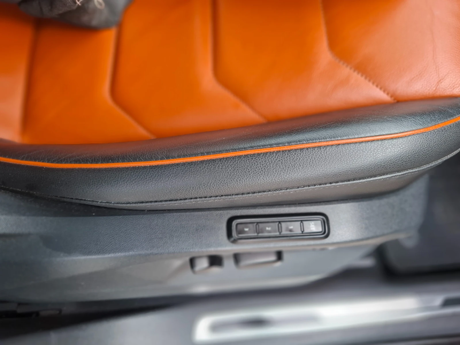 VW Tiguan 2, 0TDI  R line  - изображение 9