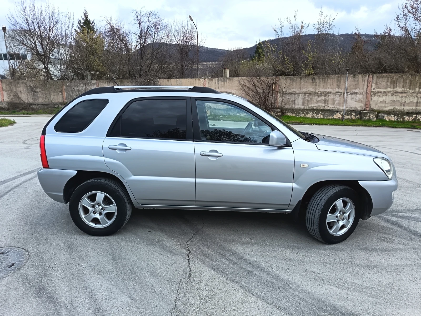 Kia Sportage, снимка 2 - Автомобили и джипове - 54108815
