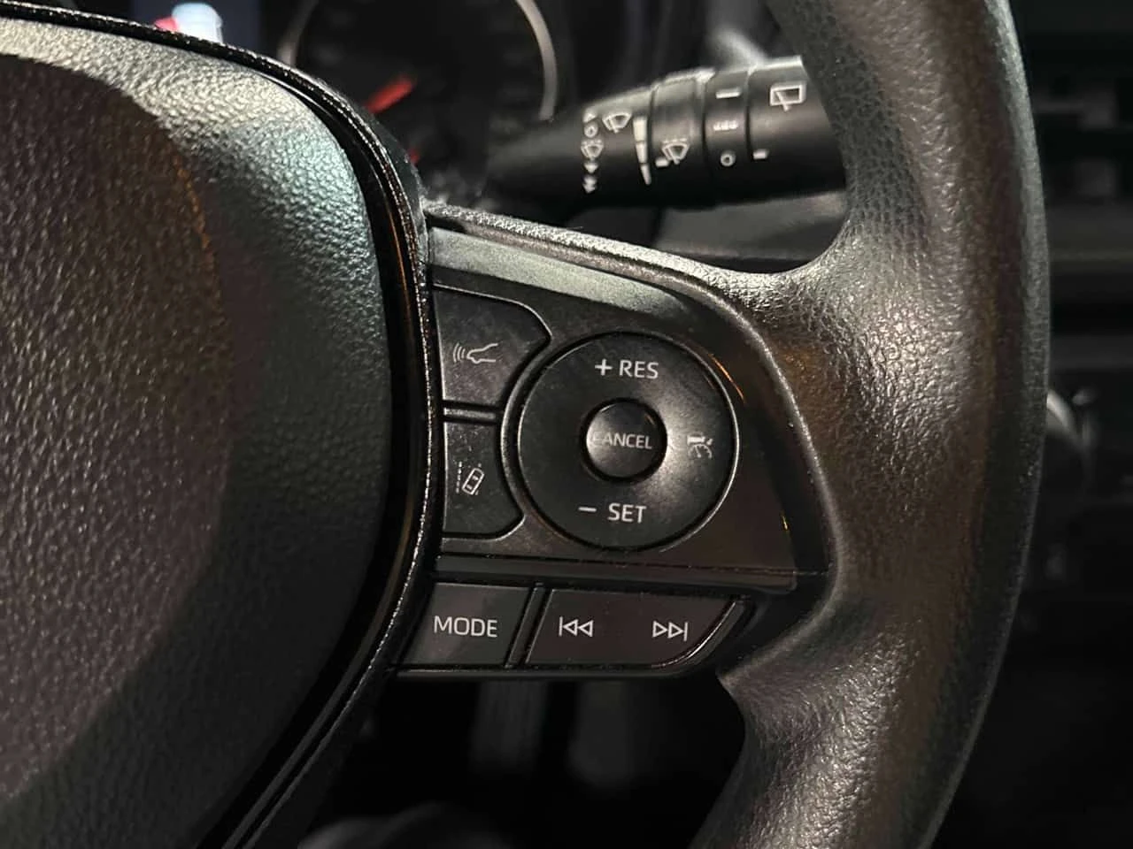 Toyota Rav4 * LE * CARFAX * ЦЕНА ДО БГ, снимка 11 - Автомобили и джипове - 54251576