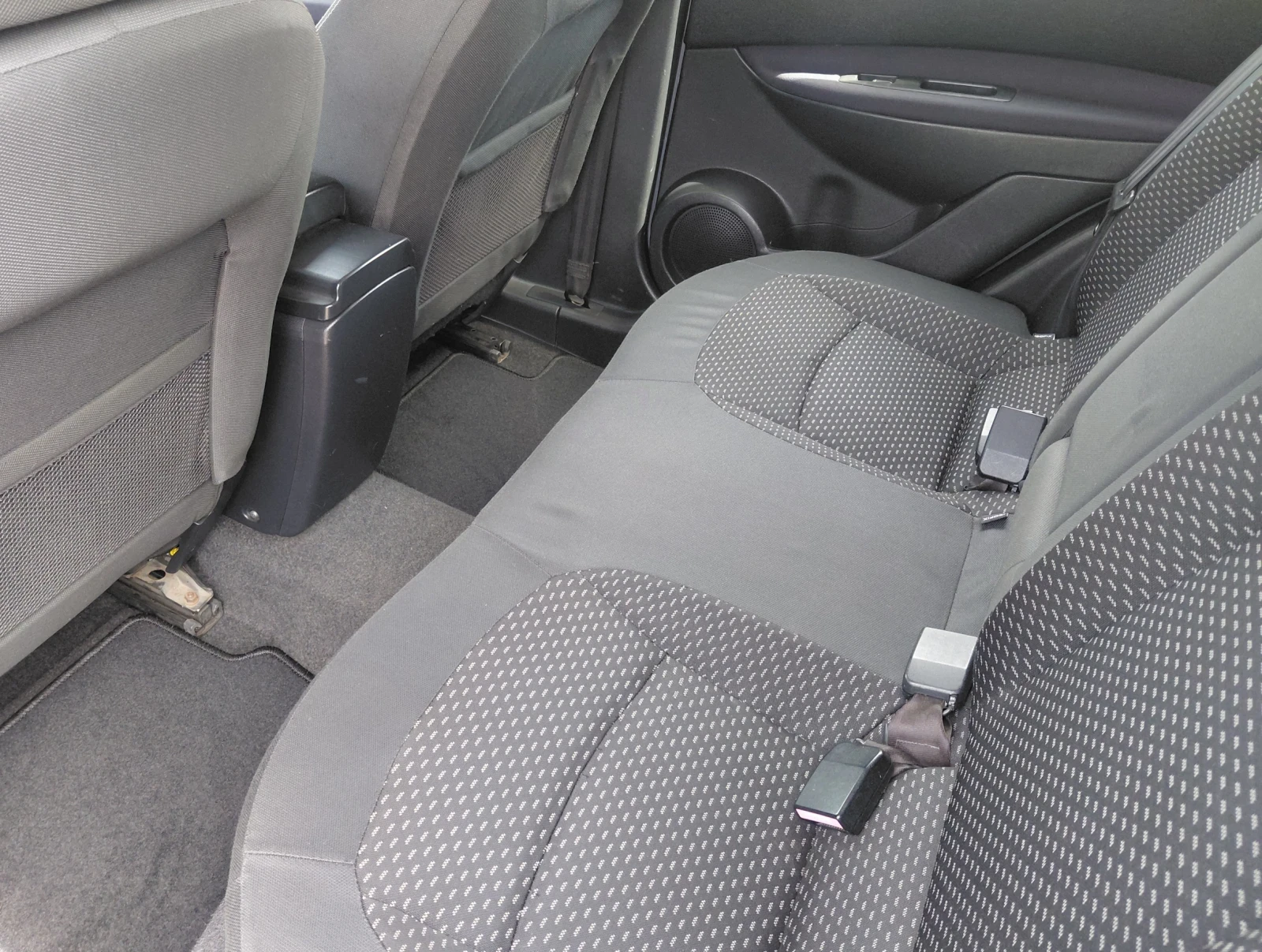 Nissan Qashqai 1.5dci /НОВ ВНОС, снимка 13 - Автомобили и джипове - 54489531