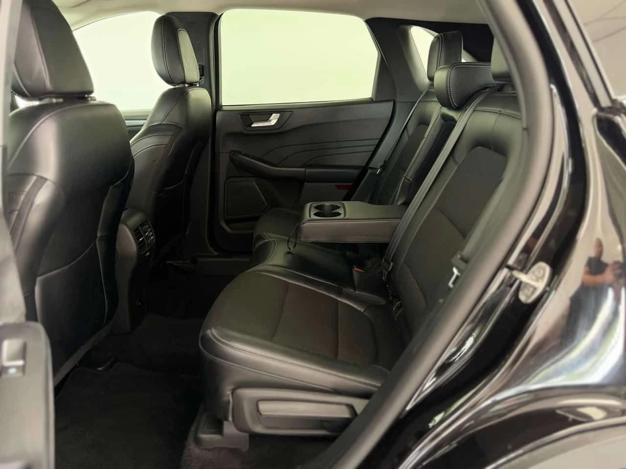 VW Tiguan * Highline R Line 4MOTION * CARFAX * ОПЦИЯ ЗА ФИНА, снимка 11 - Автомобили и джипове - 55254915