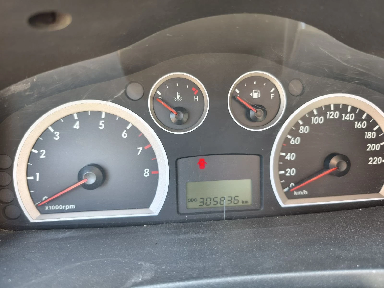 Hyundai Santa fe Бензин 2.0 , снимка 17 - Автомобили и джипове - 55606971