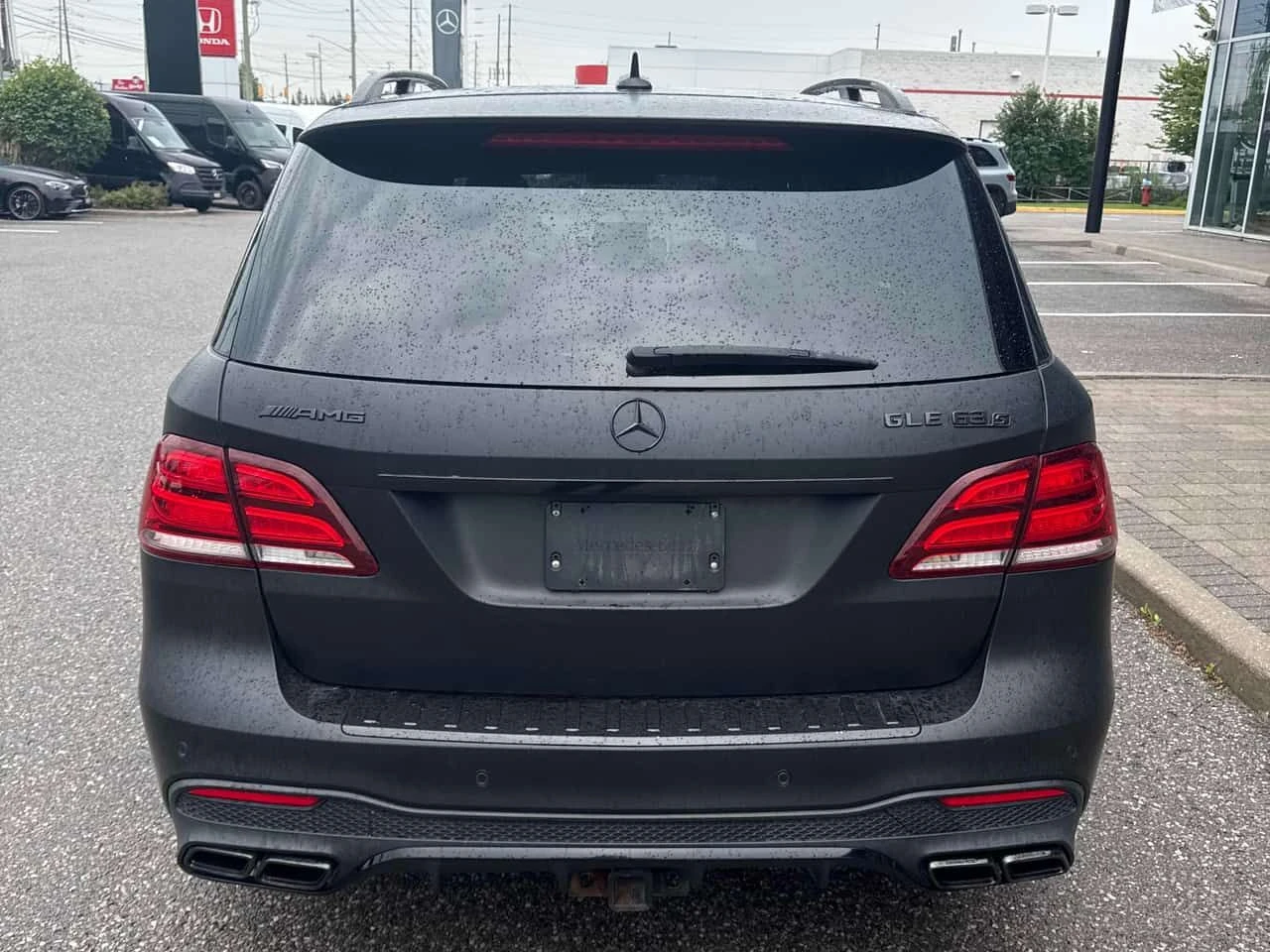 Mercedes-Benz GLE 63 S AMG * АВТОКРЕДИТ БЕЗ ПЪРВОНАЧАЛНА ВНОСКА* , снимка 4 - Автомобили и джипове - 55669525