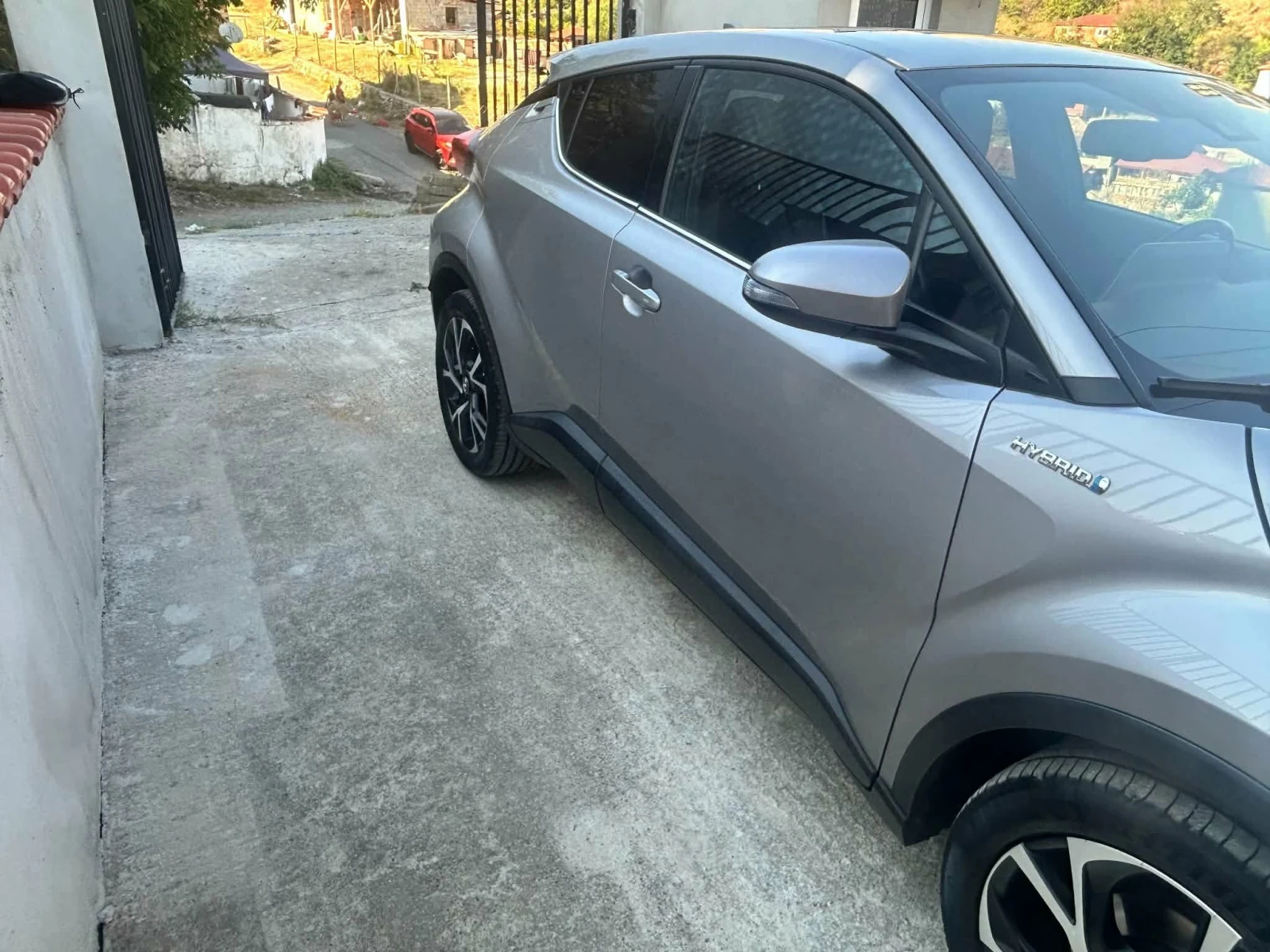 Toyota C-HR, снимка 4 - Автомобили и джипове - 55710228