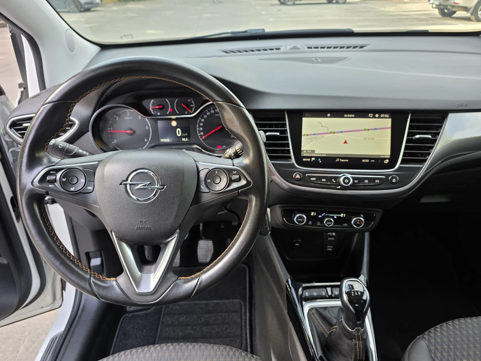 Opel Crossland X 1.6CDTI-100kc Cosmo , снимка 12 - Автомобили и джипове - 56231766