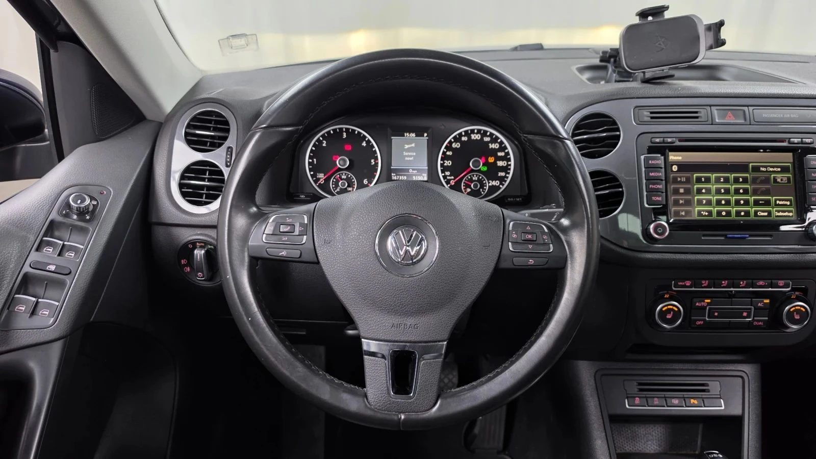 VW Tiguan, снимка 12 - Автомобили и джипове - 56689685