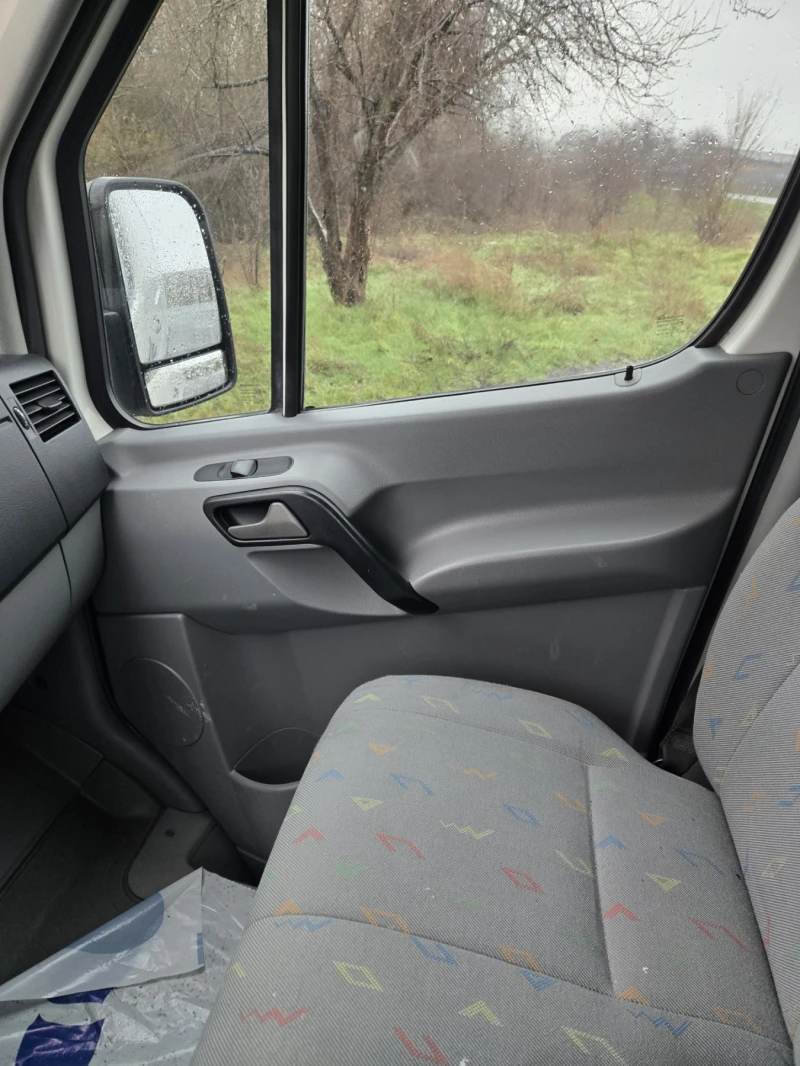 VW Crafter 2.5TDI , снимка 10 - Бусове и автобуси - 53432671