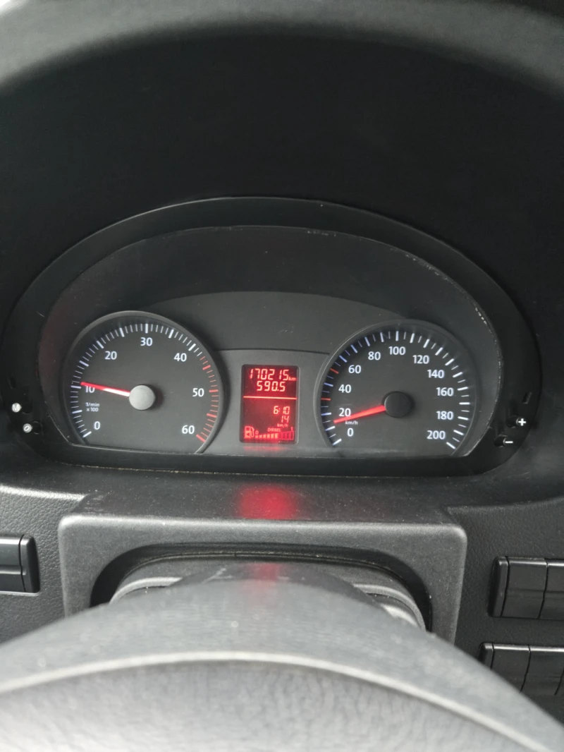 VW Crafter 2.5TDI , снимка 14 - Бусове и автобуси - 53432671