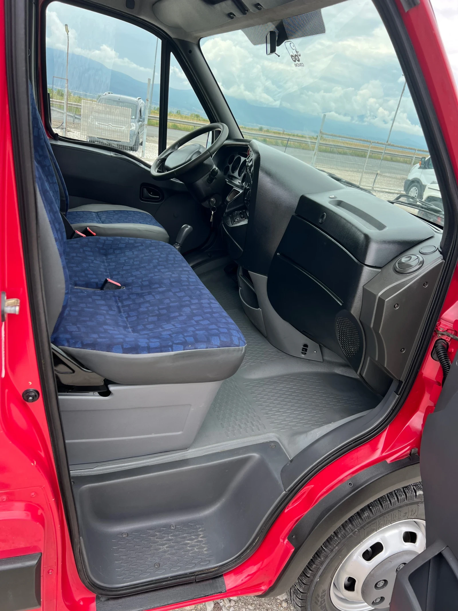 Iveco Daily Тристранен самосвал .До 3.5т., снимка 15 - Бусове и автобуси - 55051332