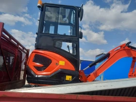 Багер Kubota, снимка 1