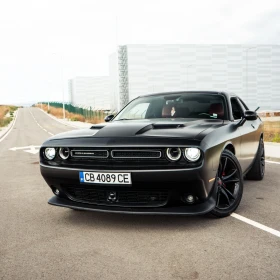 Dodge Challenger SXT Plus, снимка 1