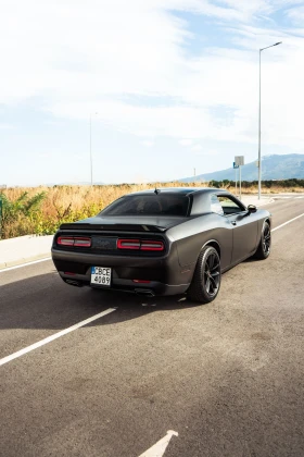 Dodge Challenger SXT Plus, снимка 6