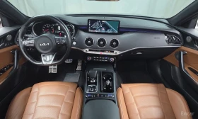 Kia Stinger 3.3 GT* TRIBUTE EDITION* DISTRONIC* ОБДУХВАНЕ, снимка 9