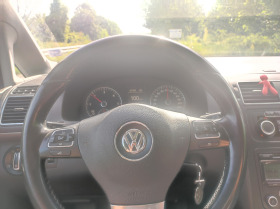 VW Touran 1.6 TDI, снимка 4 - Автомобили и джипове - 44782947