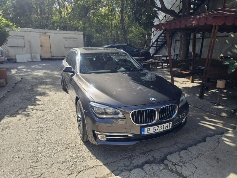 BMW 750 Ld xDrive, снимка 14 - Автомобили и джипове - 49173014