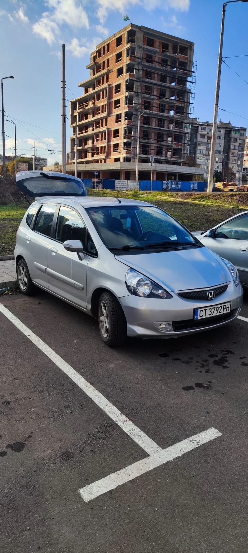 Honda Jazz, снимка 3 - Автомобили и джипове - 48012628