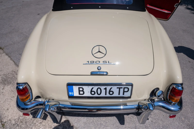 Mercedes-Benz 190 SL, снимка 12 - Автомобили и джипове - 48238721